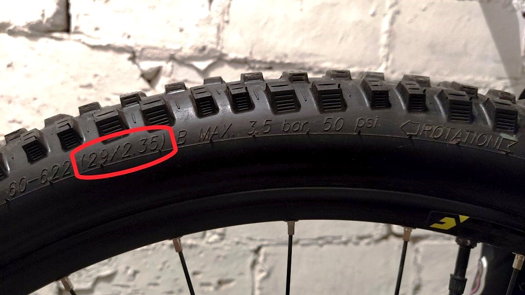 opis opony, oznaczenia na oponie, symbole na oponie, dętka rowerowa